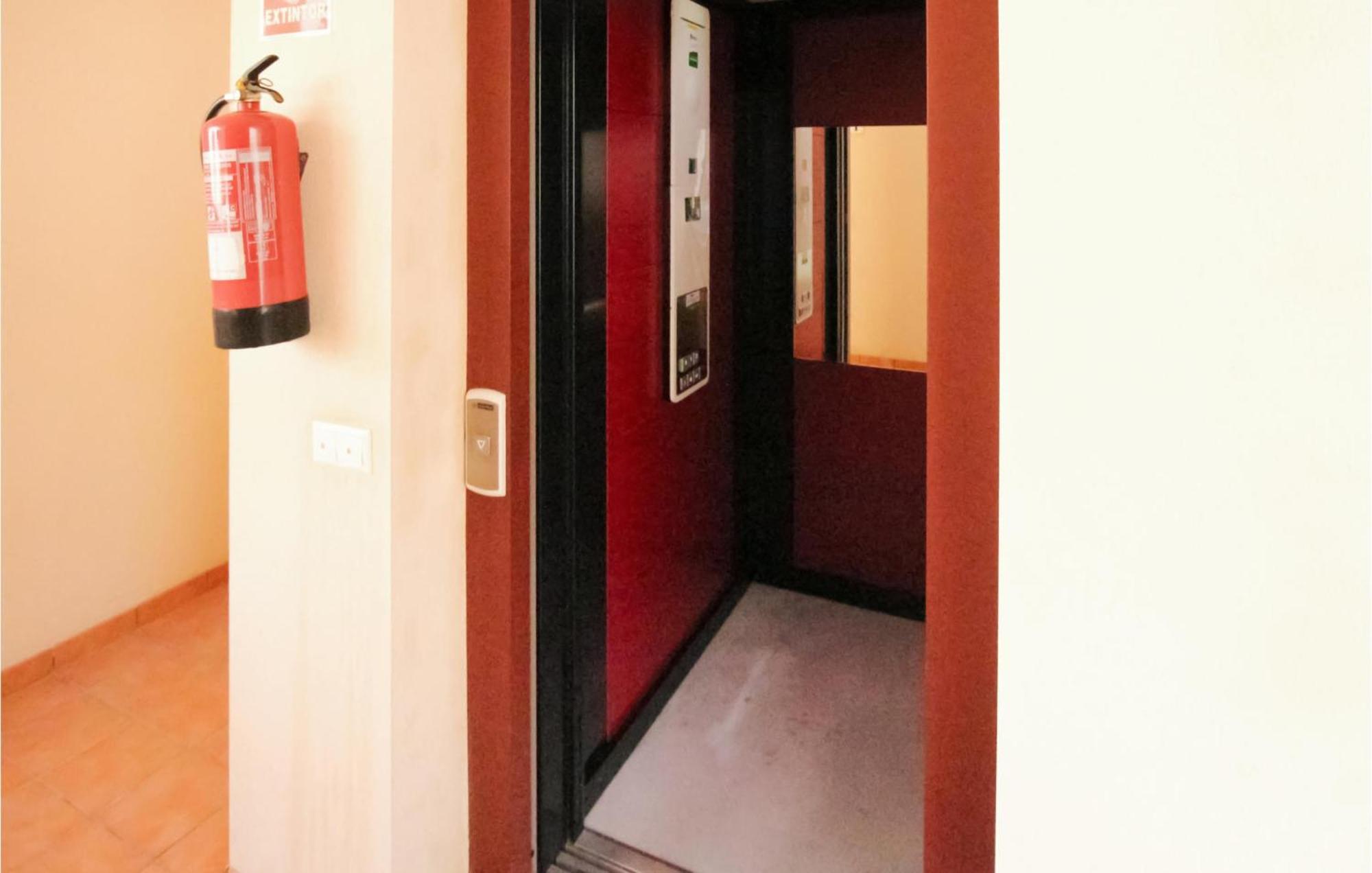 Awesome Apartment In Orihuela With Kitchen 弗拉门卡海滩 外观 照片